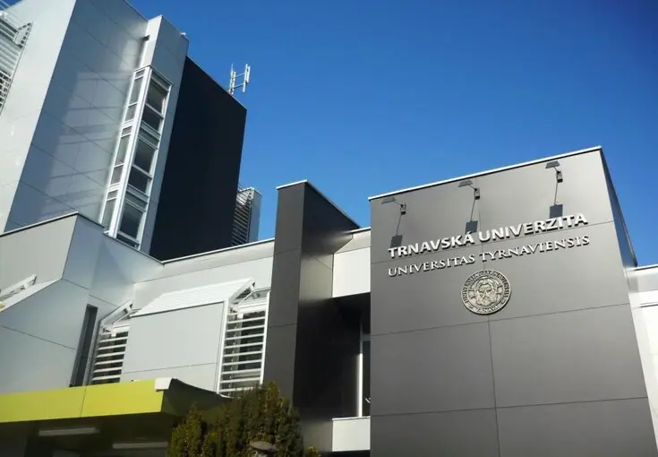 Трнавський університет (м.Трнава)
