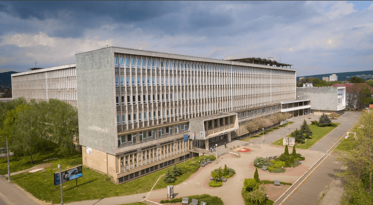 Університет ветеринарної медицини та фармацевтики